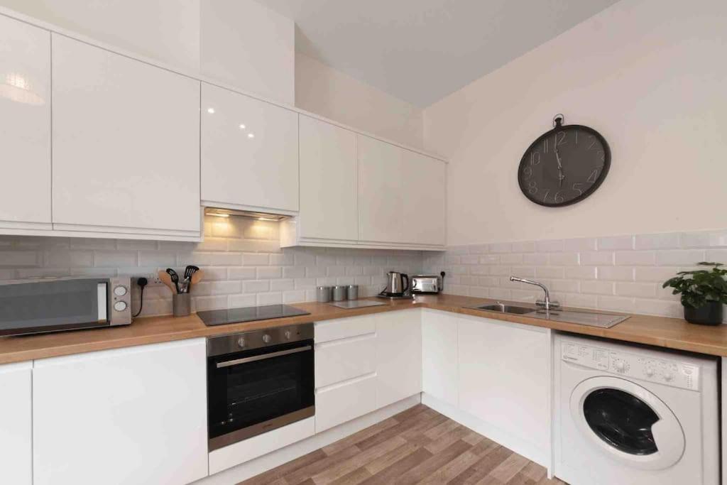 Town Center Apartment In Bishops Stortford Birchanger Exterior photo
